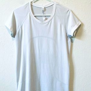 Lululemon Short Sleeve Tee - White with gray stripes